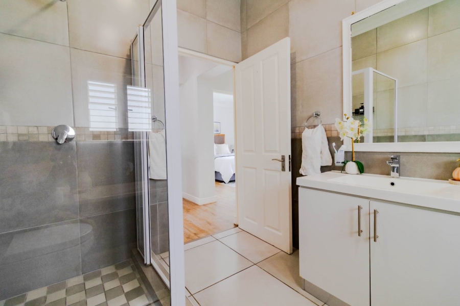 3 Bedroom Property for Sale in Westcliff Western Cape